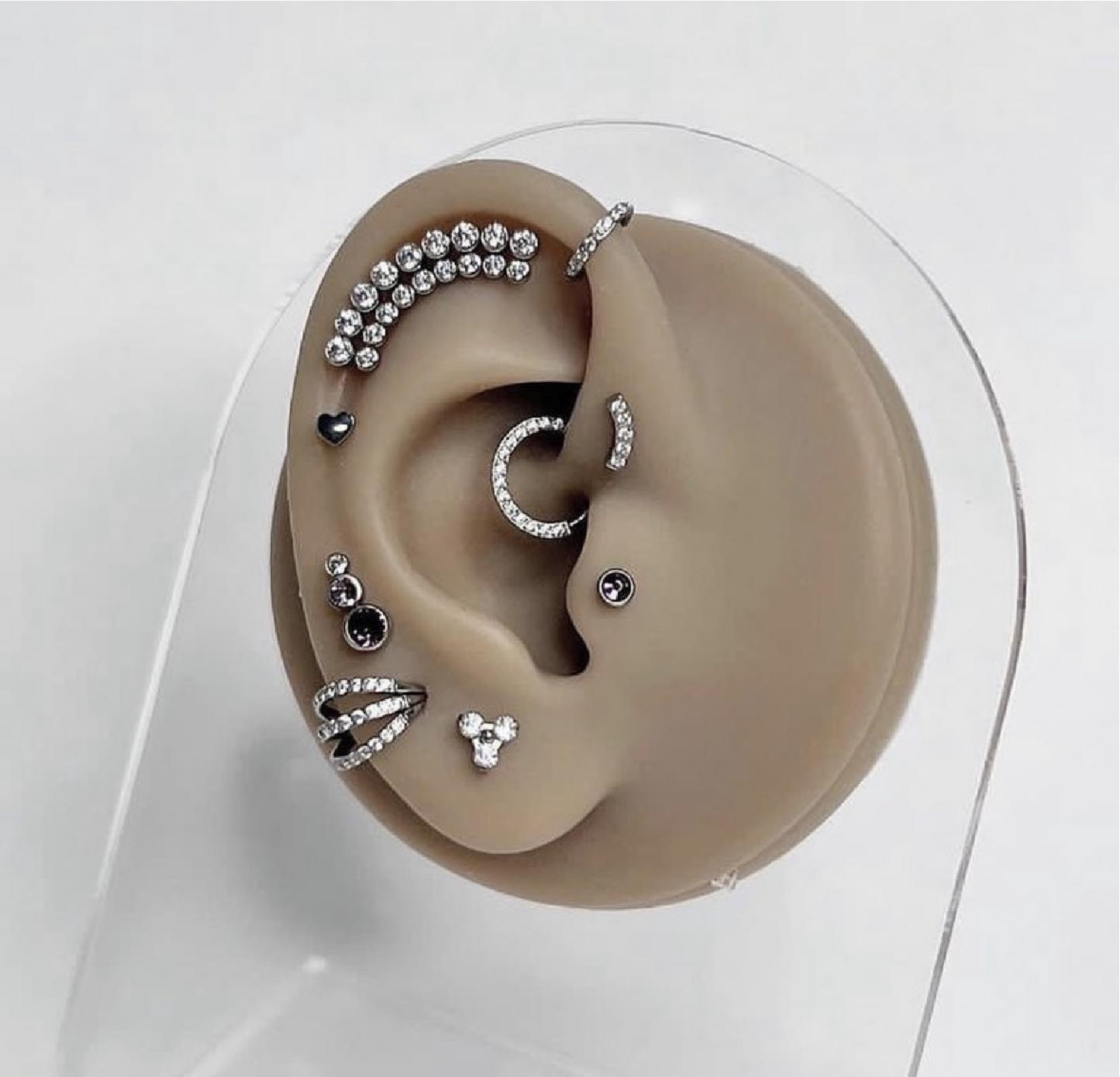 Projetos Auriculares: A Tendência de Piercings que Vai Dominar 2025