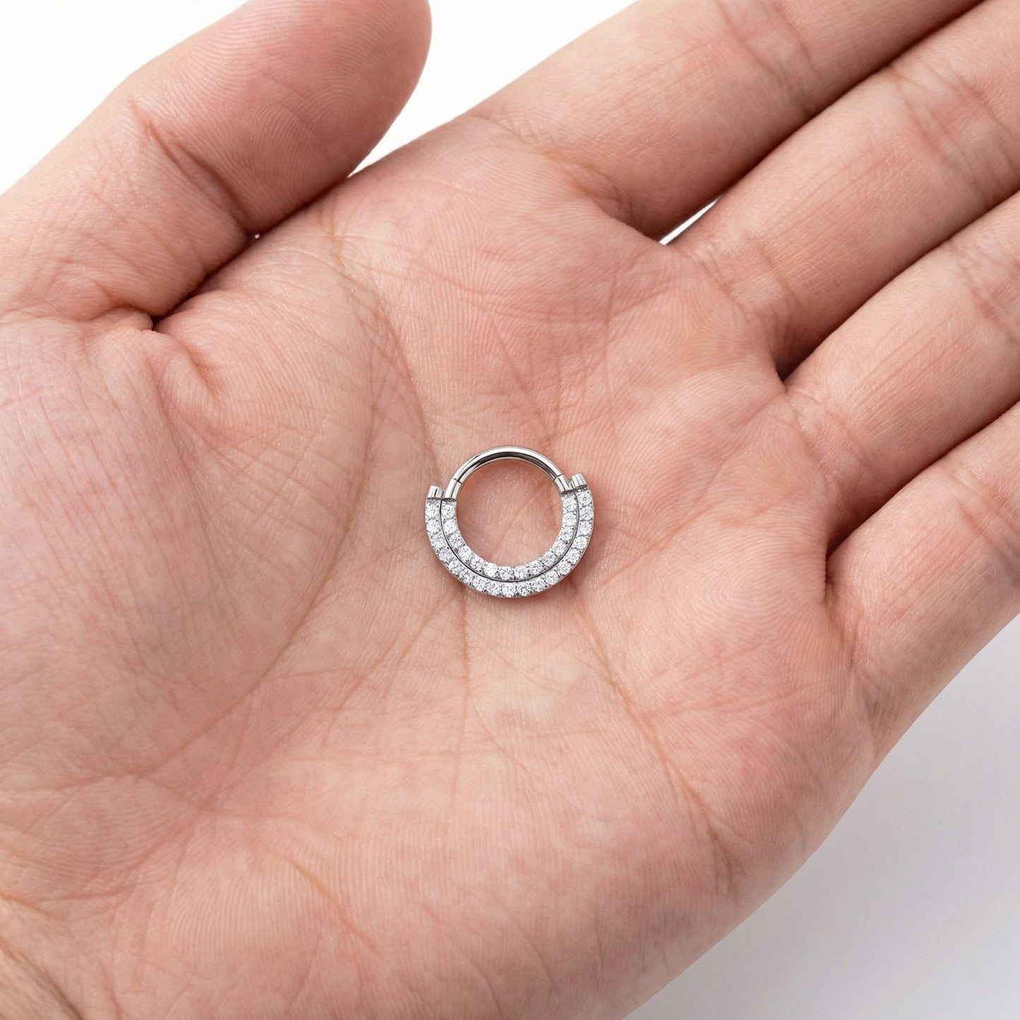 
                  
                    Argola Dupla Fila de Zircónias
                  
                