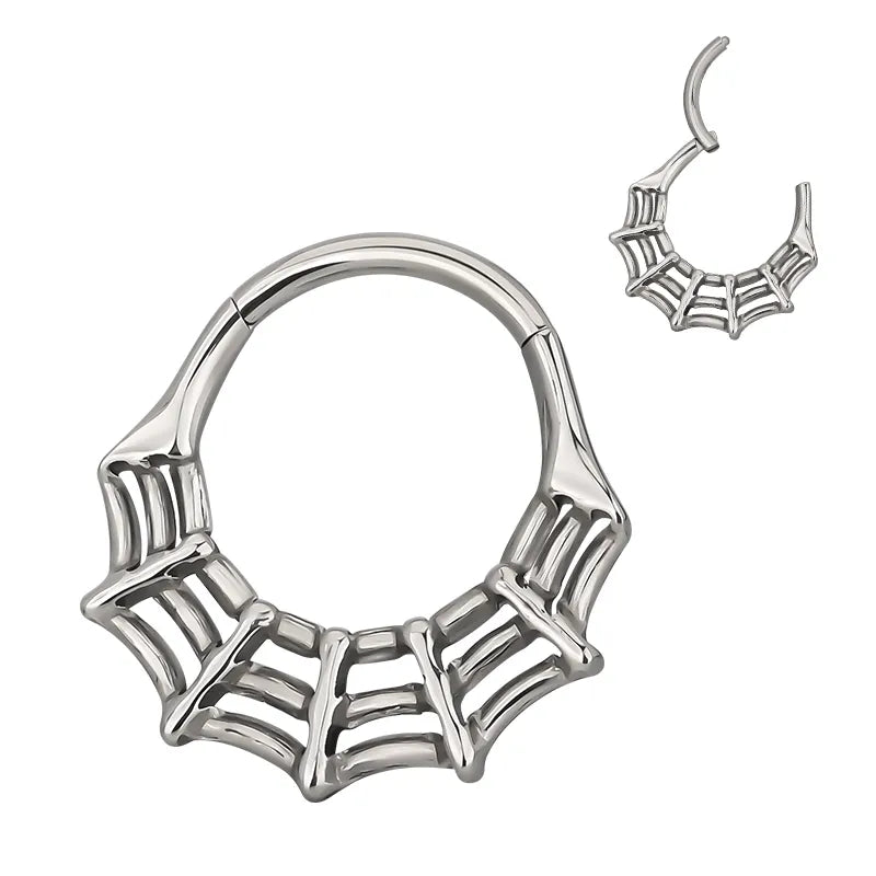 Argola Teia de Aranha Clicker Titânio ASTM