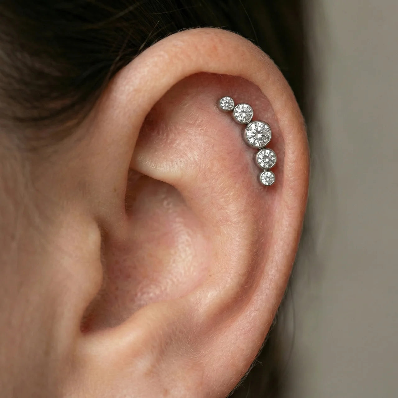 Labret 5 Zircónias Curva