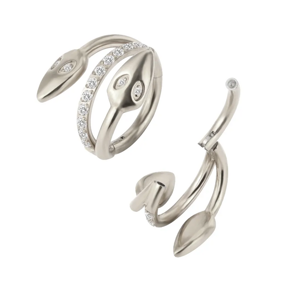 Argola serpente com zircónias e fecho clicker em titânio ASTM – para piercing daith, hélix ou septo