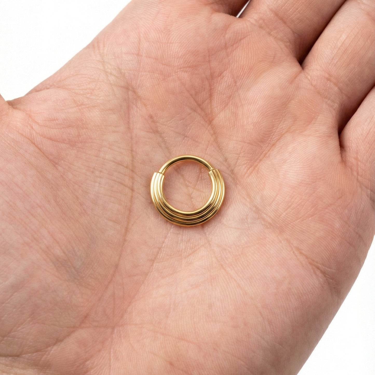 
                  
                    argola para septo em gold
                  
                