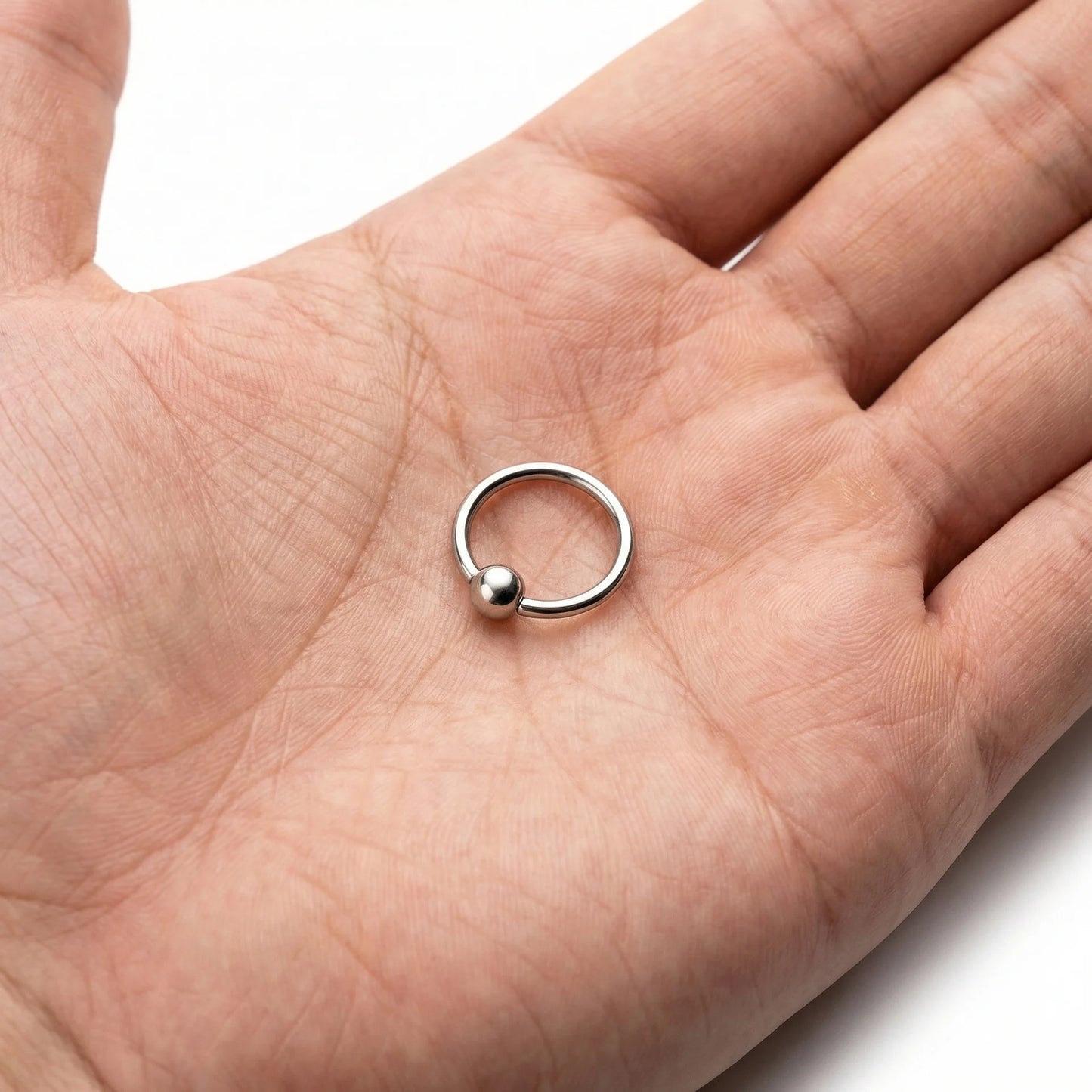 
                  
                    Argola com Bola – BCR em Titânio
                  
                