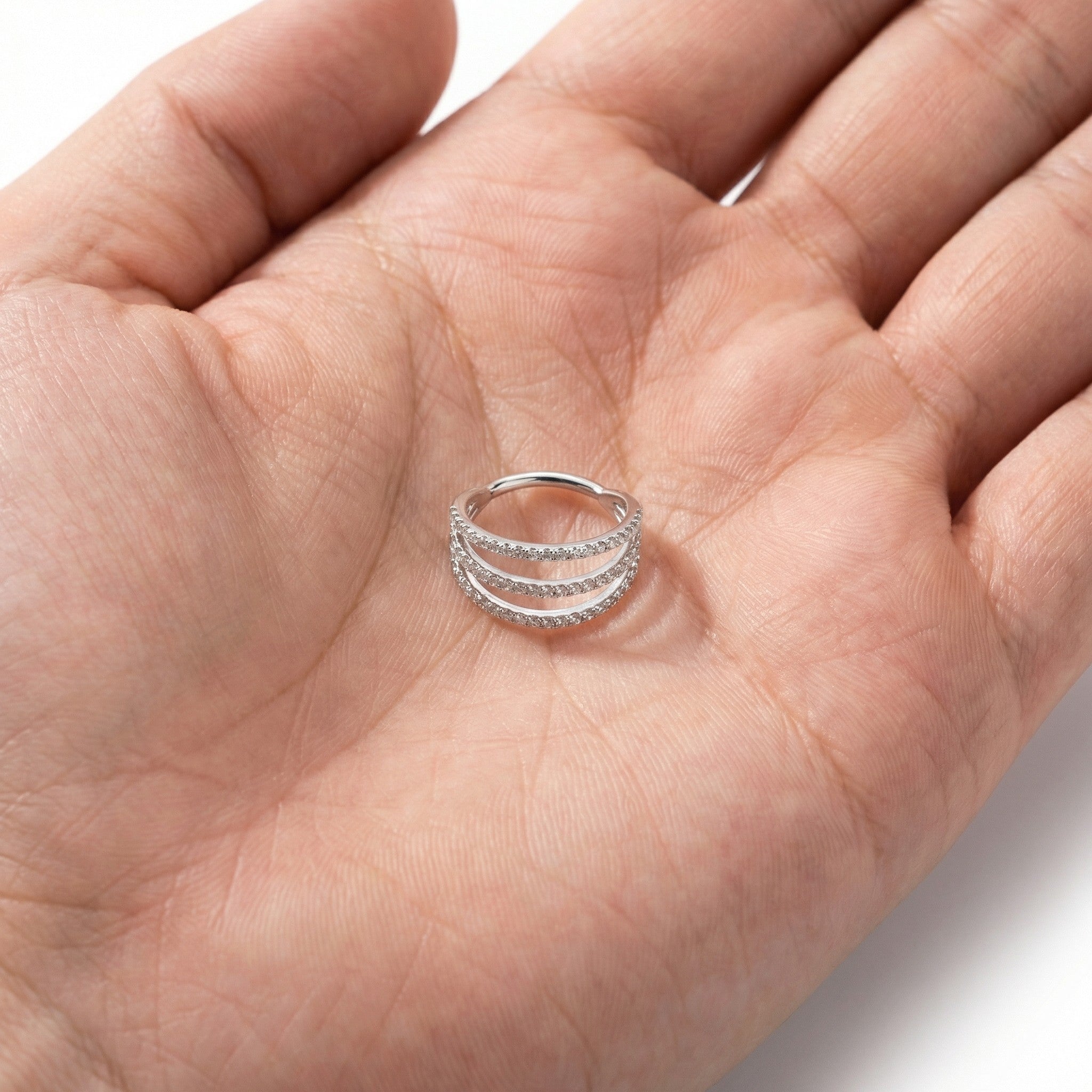 Triple Hoop Clicker with Side Zirconias - Titanium ASTM