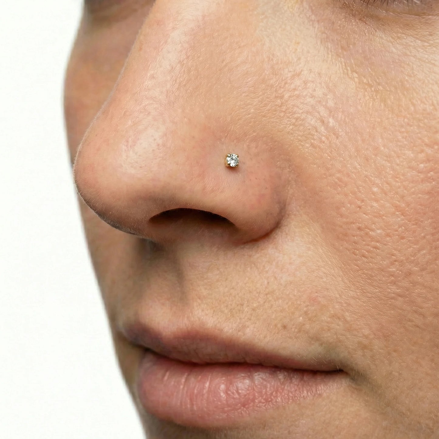 labret com zircónia cravejada em pvd gold