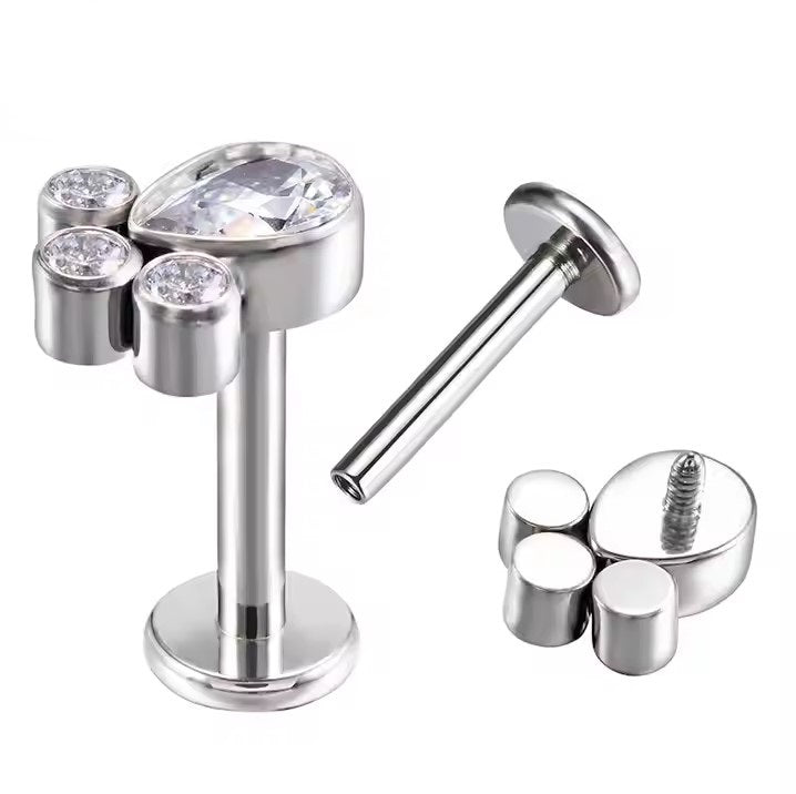 Labret em Titânio com Zircónia em Formato de Gota – Rosca Interna, Hipoalergênico