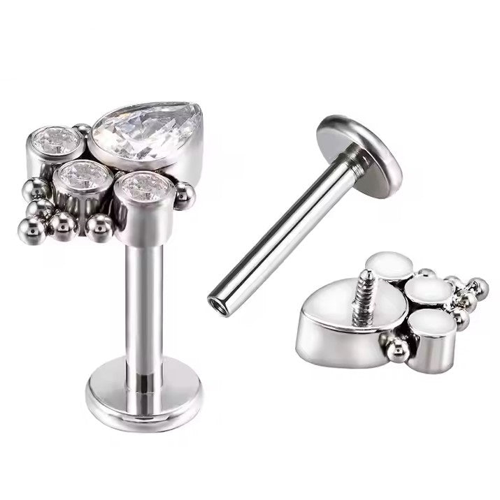 Labret em Titânio com Zircónias em Gota e Missangas – Rosca Interna, Hipoalergênico