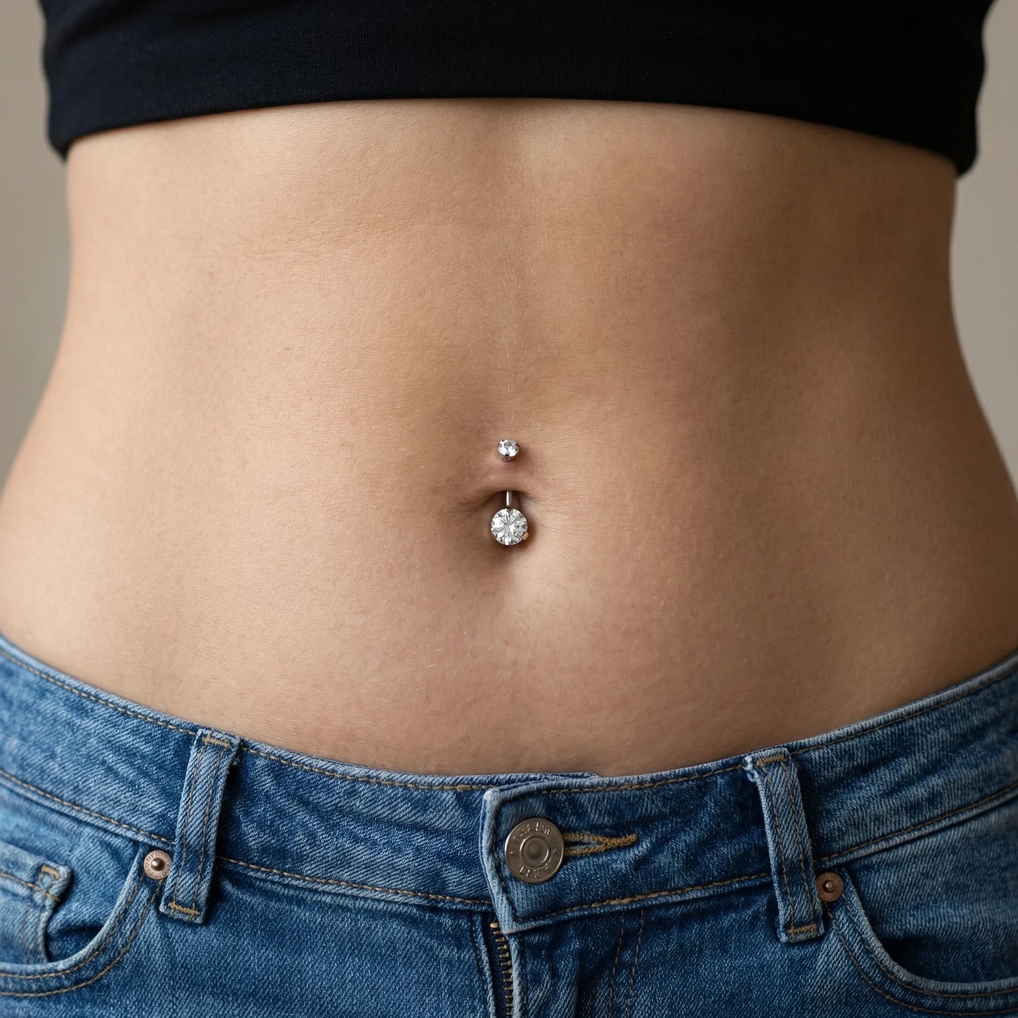 Piercing de Umbigo c/ Zircónias Cravejadas